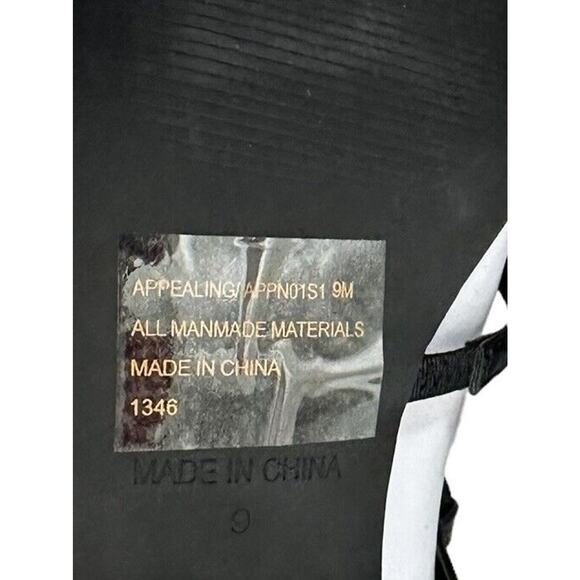 NEW Steve Madden Womens Appealing Sandal 9M Strappy Vegan Leather Block Heel - Picture 9 of 9